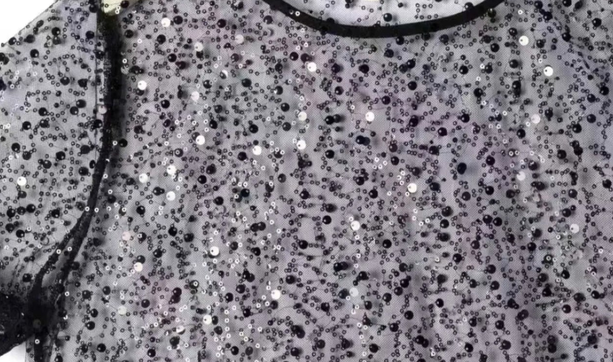 Top Carmen – Tulle Noir à Sequins & Dentelle