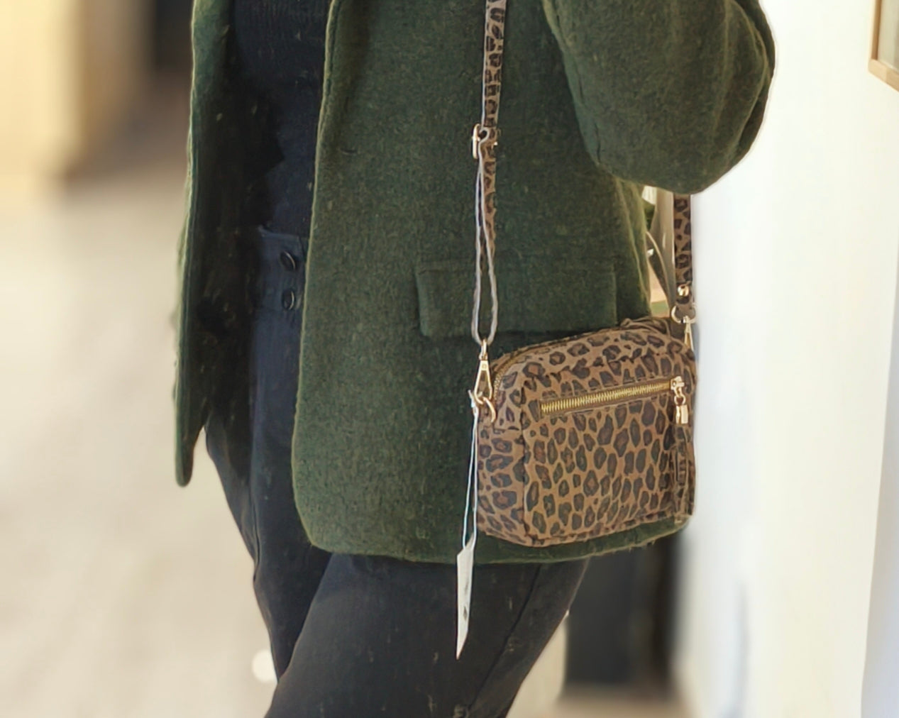 Le sac "Ludi" léopard 100% cuir daim