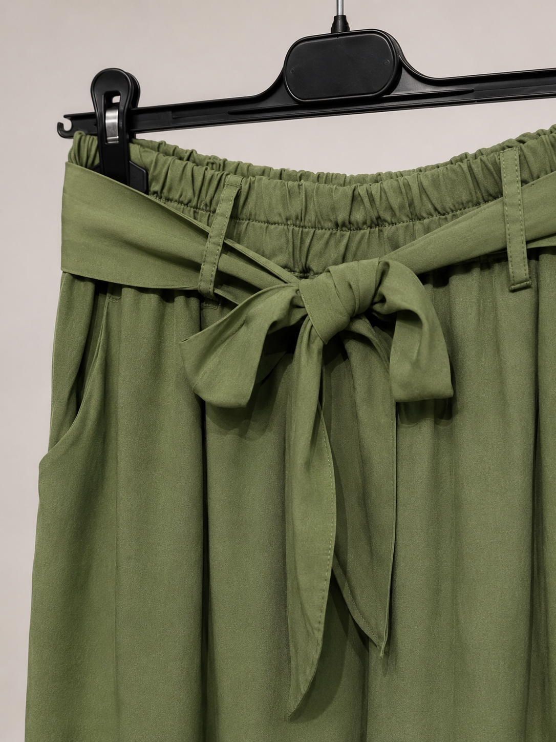 Le pantalon fluide "Lexie" Pistache 100% tencel-