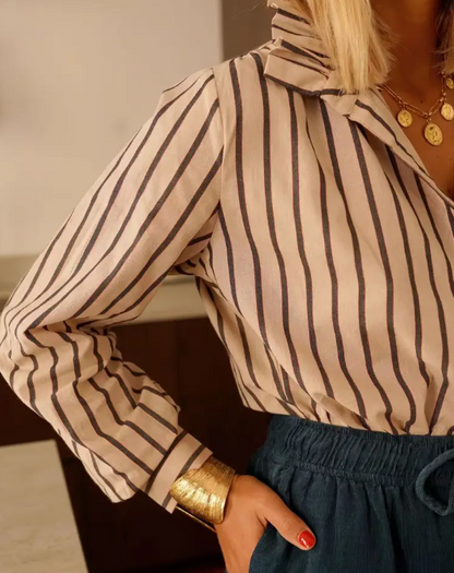 La chemise "Margaux" col façon Renaissance