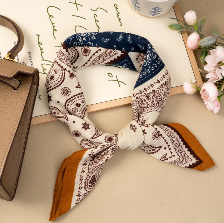 Le foulard "Garance"