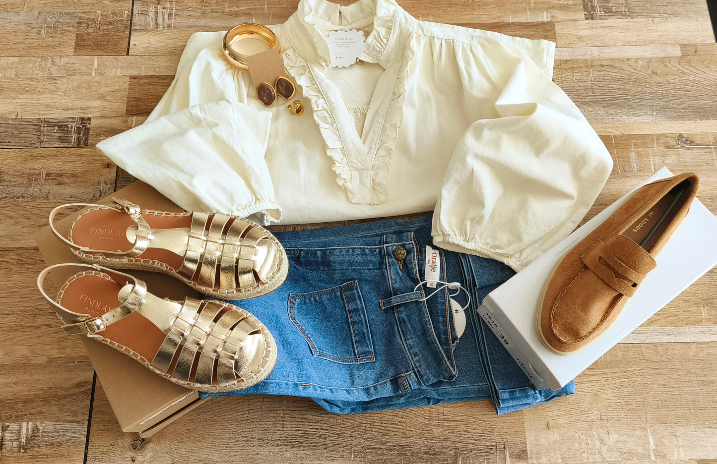 The "Gabardine" ecru denim blouse