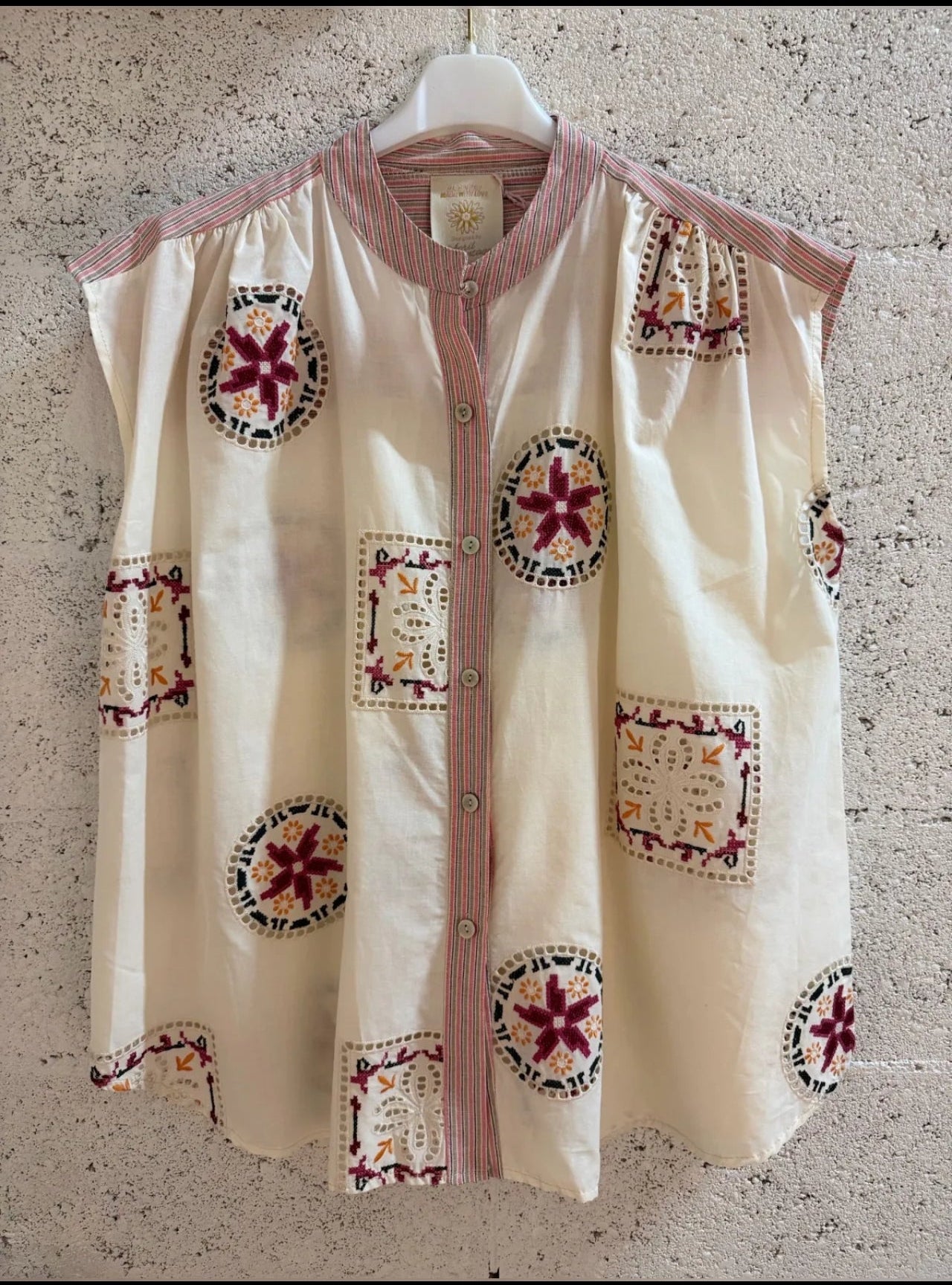 La chemise sans manches "Rosalie"