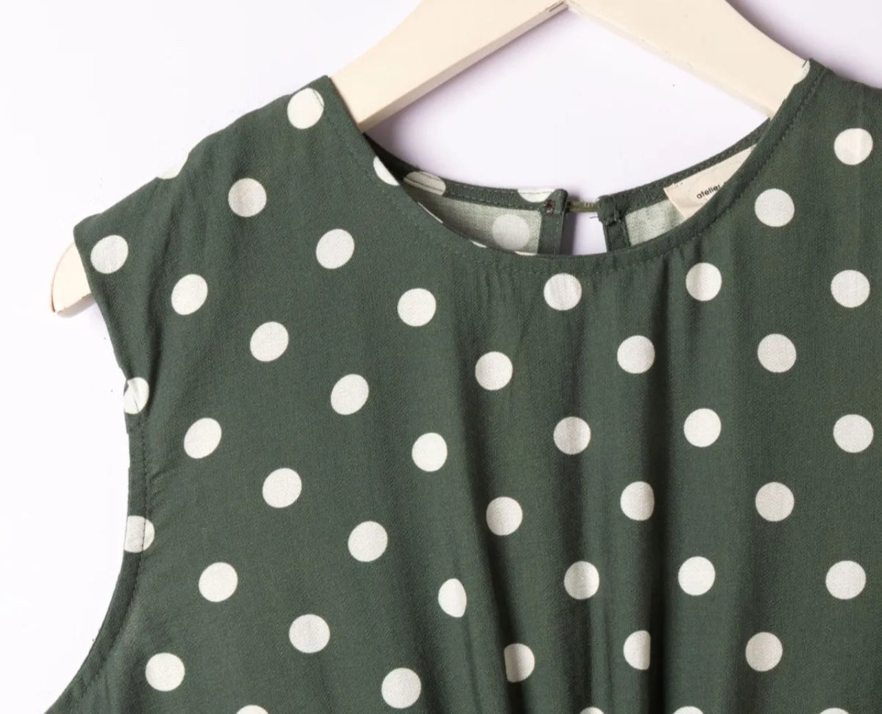 Robe Suzanne – Longue Kaki à Pois