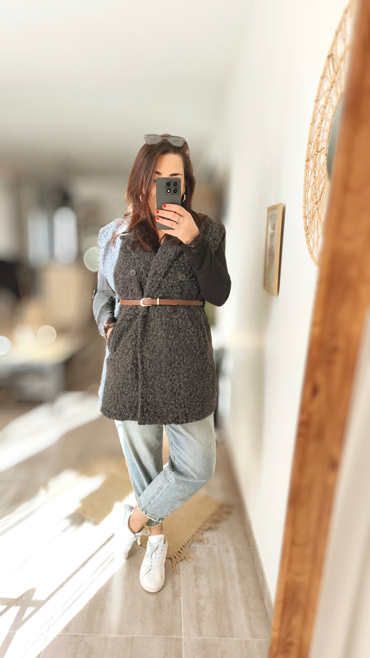 Le manteau sans manches "Tutu"