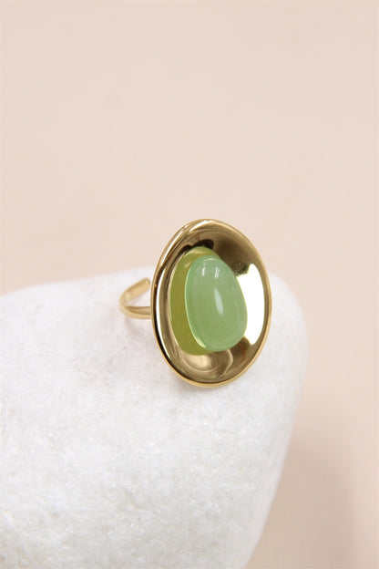 La bague en acier inoxydable et résine "précieuse"