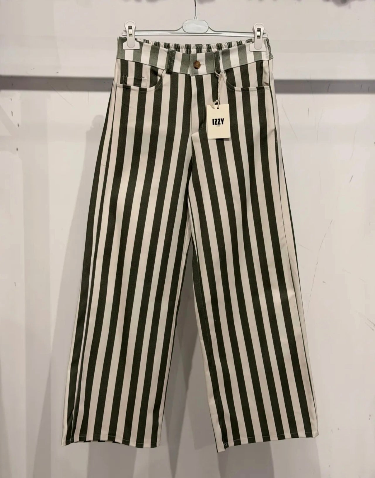 Le pantalon à rayures Kaki et crème "Louison"