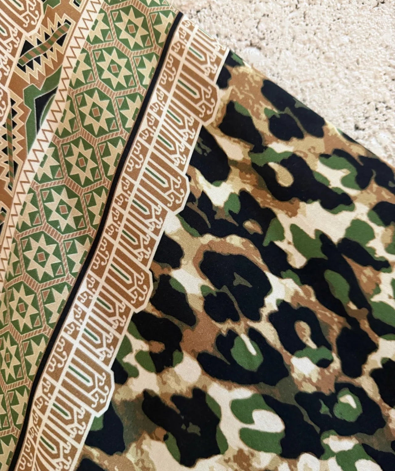 Robe Nyla – Longue Imprimé Léopard & Ethnique