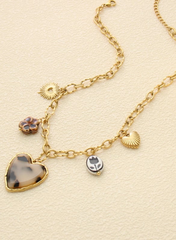 Le collier breloques "Lilas"