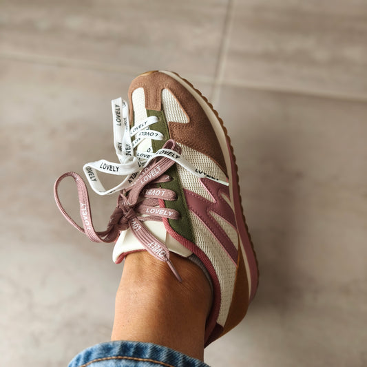 Les baskets "Lana"