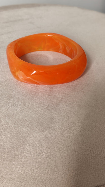 Les joncs en résine "Régine"