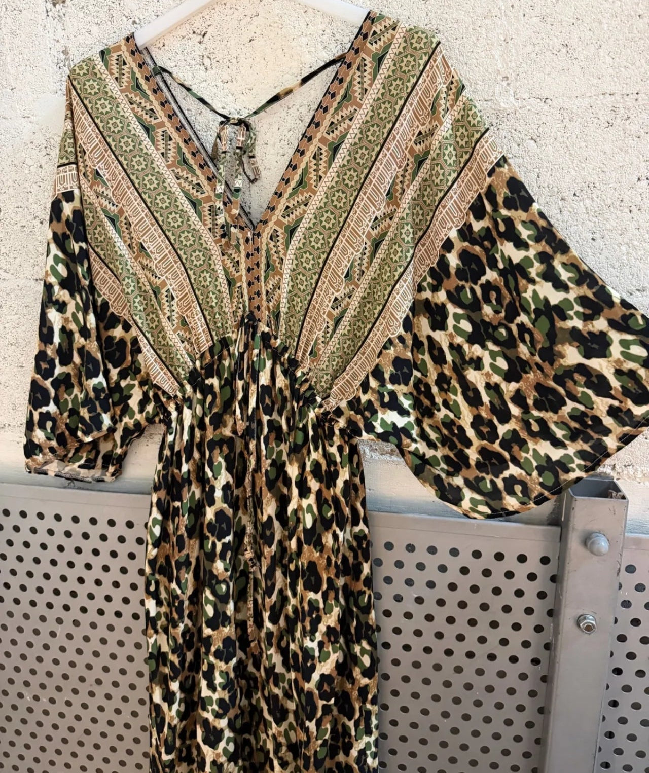 Robe Nyla – Longue Imprimé Léopard & Ethnique