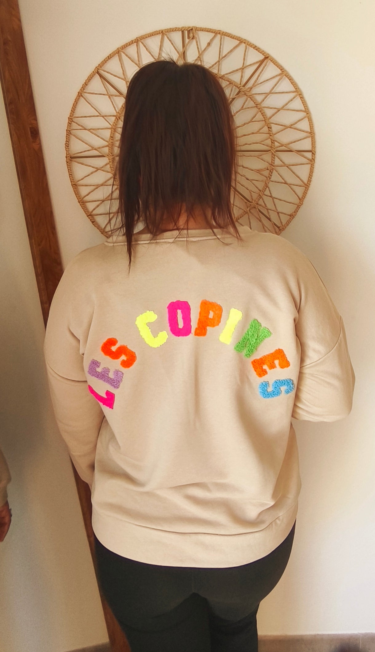 Le sweat broderies "Les copines"
